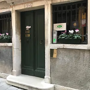 ** Bed & Breakfast Le Due Corone Italy