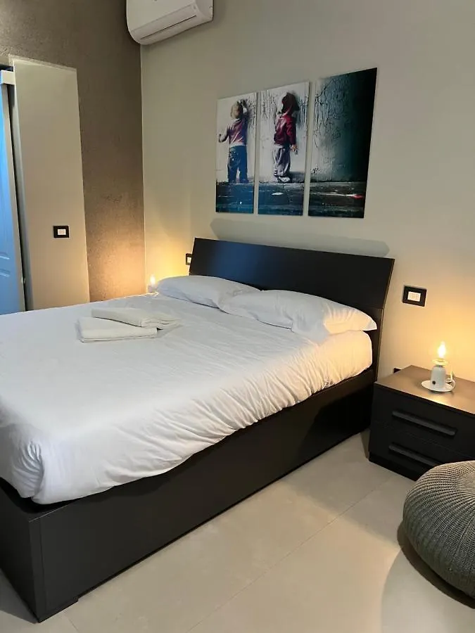 V&B Suites And Apartments Павия Гостевой дом